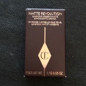 Charlotte Tilbury Matte Revolution Pillow Talk Sample